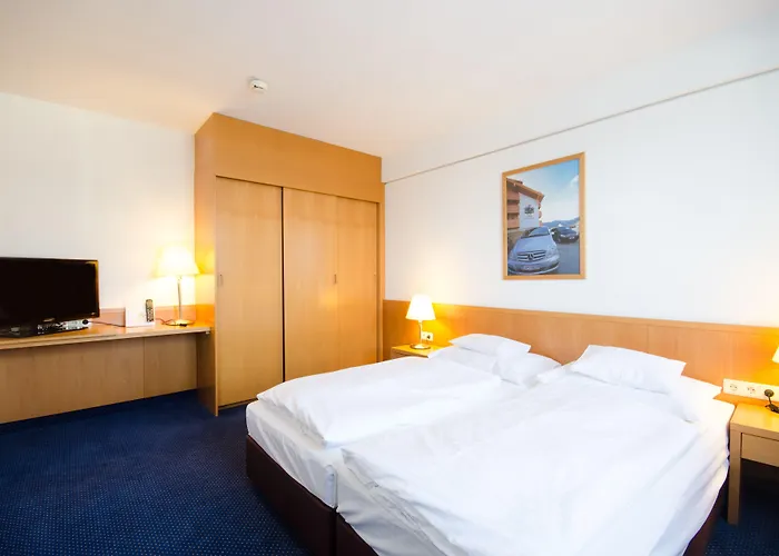Strudlhof Hotel
